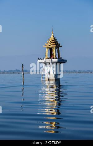 Buddhist shrine lake Stock Photo