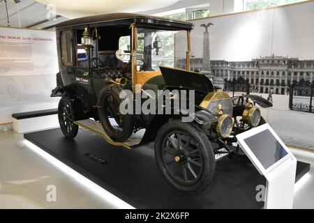 Austro-Daimler 14/28 PS 'Emperors Car' 1911 - Last car of Ferdinand Porsche before WW1; Town-Car Body by Jacob Lohner, build for Emperor Franz-Josef Stock Photo