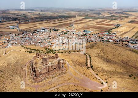 Panoramic view of Almonacid de Toledo, located in the Sisla region, Spain Stock Photo