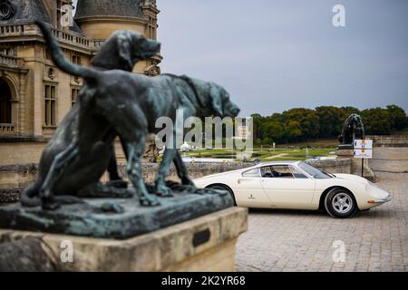 Chantilly, France. 23rd Sep, 2022. Ferrari 365 P Berlinetta Speciale ‘‘Tre Posti’’ during the 6th edition of the Chantilly Arts & Elegance - Richard Mille at the Domaine du Château de Chantilly, from September 24 to 25, 2025, in Chantilly, France - Photo Julien Delfosse / DPPI Credit: DPPI Media/Alamy Live News Stock Photo