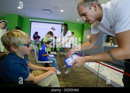 Vancouver, Canada. 23rd Sep, 2022. A child learns how to do coding during the Tech-Up Showcase event at Science World in Vancouver, Canada, on Sept. 23, 2022. Credit: Liang Sen/Xinhua/Alamy Live News Stock Photo