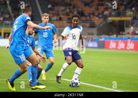 Milan, Italy. 23rd Sep, 2022. Italy, Milan, sept 23 2022: Raheen Sterling (England striker) dribbles in front court in the first half during soccer match ITALY vs ENGLAND, UNL, League A Group3 day5, San Siro stadium (Credit Image: © Fabrizio Andrea Bertani/Pacific Press via ZUMA Press Wire) Credit: ZUMA Press, Inc./Alamy Live News
