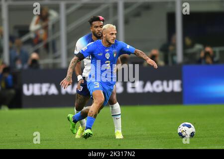 Milan, Italy. 23rd Sep, 2022. Federico Dimarco (Italy)Reece James (England) during the Uefa 'Nations League 2022-2023 match between match between Italy 1-0 England at Giuseppe Meazza Stadium on September 23, 2022 in Milano, Italy. Credit: Maurizio Borsari/AFLO/Alamy Live News Credit: Aflo Co. Ltd./Alamy Live News