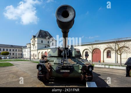 Military History Museum of the Bundeswehr in Dresden, M109 self-propelled howitzer on the outdoor area next to the main arsenal Stock Photo