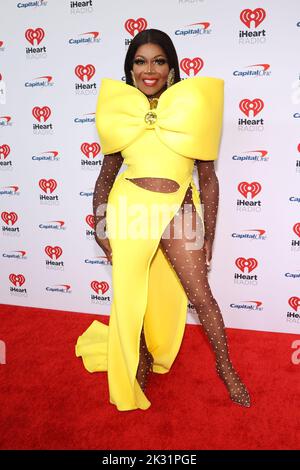 Las Vegas, NV, USA. 23rd Sep, 2022. Coco Montrose at arrivals for 2022 iHeartRadio Music Festival - FRI, T-Mobile Arena, Las Vegas, NV September 23, 2022. Credit: JA/Everett Collection/Alamy Live News Stock Photo