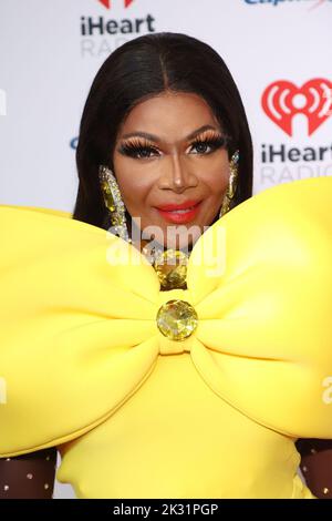 Las Vegas, NV, USA. 23rd Sep, 2022. Coco Montrose at arrivals for 2022 iHeartRadio Music Festival - FRI, T-Mobile Arena, Las Vegas, NV September 23, 2022. Credit: JA/Everett Collection/Alamy Live News Stock Photo