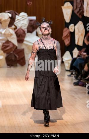 Model Dieter Rose, modelling on catwalk for VIN+OMI 'Opinions' show for London Fashion Week 2022. Recycled materials. Sustainable fashion. Stock Photo