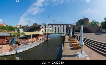 Halle (Saale): river Saale, district Kröllwitz, bridge Kröllwitzer Brücke in , Sachsen-Anhalt, Saxony-Anhalt, Germany Stock Photo