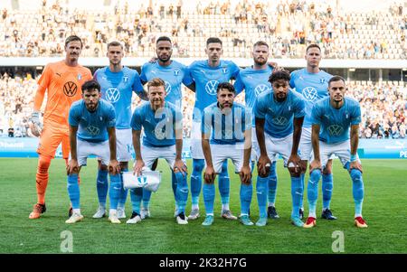 Malmoe, Sweden. 18th, August 2022. The starting-11 of Malmö FF seen for the UEFA Europa League qualification match between Malmö FF and Sivasspor at Eleda Stadion in Malmö. (Photo credit: Gonzales Photo - Joe Miller).