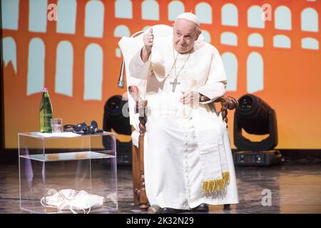 Assisi, Italy. 24th Sep, 2022. Italy, Assisi, Vatican, 22/09/24 Pope Francis attends the Economy of Francesco (EoF) event in Assisi, central Italy. EoF is a process called for by the Pope to lay foundations for a new economy Photograph by Andrea Colarieti /Catholic Press Photo. RESTRICTED TO EDITORIAL USE - NO MARKETING - NO ADVERTISING CAMPAIGNS Credit: Independent Photo Agency/Alamy Live News Stock Photo