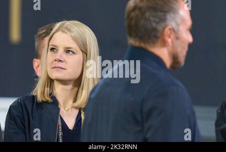 Leipzig, Germany. 23rd Sep, 2022. Franziska Wülle, Pressesprecherin DFB team, DFB Media Chief,  DFB headcoach Hans-Dieter Hansi Flick , Bundestrainer, Nationaltrainer,  in the UEFA Nations League 2022 match  GERMANY - HUNGARY 0-1  in Season 2022/2023 on Sept 23, 2022  in Leipzig, Germany.  © Peter Schatz / Alamy Live News Credit: Peter Schatz/Alamy Live News Stock Photo