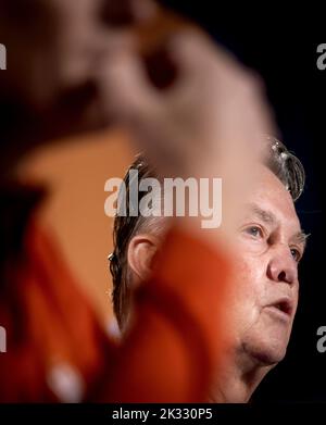ZEIST - National coach Louis van Gaal during the press conference of the Dutch national team on the KNVB Campus on September 24, 2022 in Zeist, the Netherlands. The Dutch national team is preparing for the UEFA Nations League match against Belgium. KOEN VAN WEEL Stock Photo