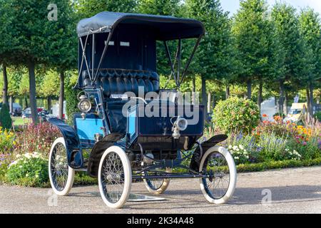 Vintage Grout Steamer, USA 1900, steam drive, 1 cylinder, 6. 5 hp, 320 kg, 35 km h, Classic Gala, International Concours dElegance, Schwetzingen Stock Photo