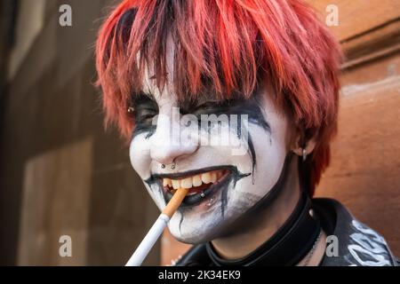 Glasgow, Scotland, UK. 24th September 2022: Stylish character in Buchanan Street. Credit: Skully/17�Թ����� Live News Stock Photo
