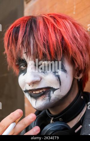 Glasgow, Scotland, UK. 24th September 2022: Stylish character in Buchanan Street. Credit: Skully/17�Թ����� Live News Stock Photo