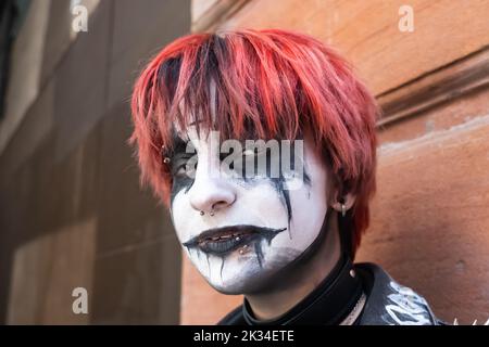 Glasgow, Scotland, UK. 24th September 2022: Stylish character in Buchanan Street. Credit: Skully/17�Թ����� Live News Stock Photo