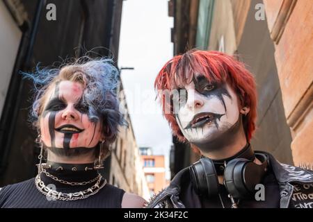 Glasgow, Scotland, UK. 24th September 2022: Stylish characters in Buchanan Street. Credit: Skully/17�Թ����� Live News Stock Photo