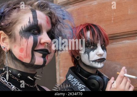 Glasgow, Scotland, UK. 24th September 2022: Stylish characters in Buchanan Street. Credit: Skully/17�Թ����� Live News Stock Photo