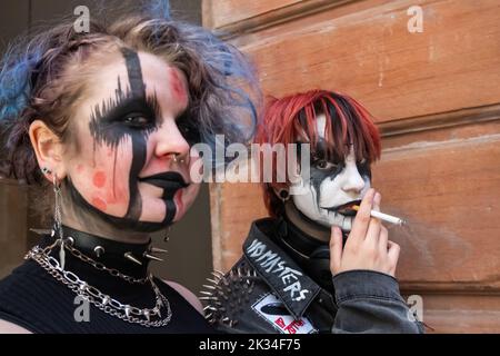 Glasgow, Scotland, UK. 24th September 2022: Stylish characters in Buchanan Street. Credit: Skully/17�Թ����� Live News Stock Photo