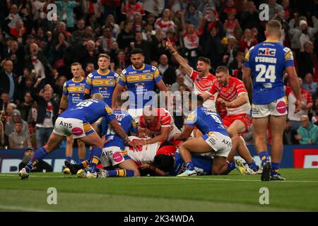 Manchester, UK. 24th Sep, 2022. Konrad Hurrell of St Helens scores a try to make the score 16-6 during the Betfred Super League Grand Final match between St Helens and Leeds Rhinos at Old Trafford, Manchester, England on 24 September 2022. Photo by Ken Sparks. Editorial use only, license required for commercial use. No use in betting, games or a single club/league/player publications. Credit: UK Sports Pics Ltd/Alamy Live News Stock Photo