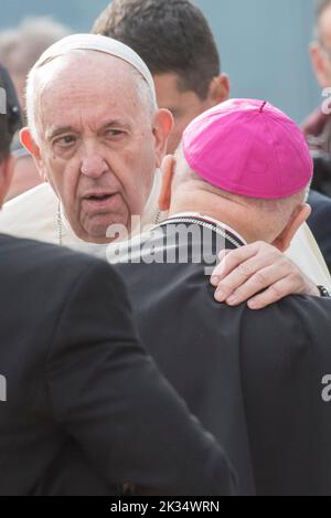 Vatican, Vatican. 24th Sep, 2022. Italy, Assisi, Vatican, 22/09/24 Pope Francis attend the Economy of Francesco (EoF) event EoF is a process called for by the Pope to lay foundations for a new economy. Photograph by Andrea Colarieti /Catholic Press Photo. RESTRICTED TO EDITORIAL USE - NO MARKETING - NO ADVERTISING CAMPAIGNS Credit: Independent Photo Agency/Alamy Live News Stock Photo