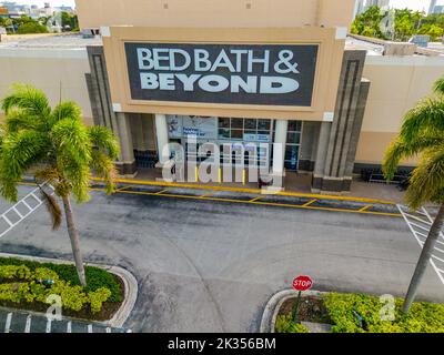 Aventura, FL, USA - September 19, 2022: Aerial photo Bed Bath and Beyond Stock Photo