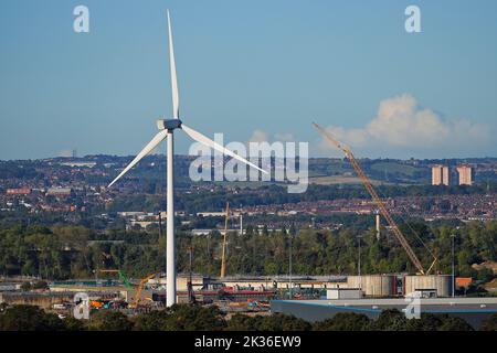 Construction work going on, on the Yorkshire Water Sewage Treatment Works in Knowsthorpe,Leeds, West Yorkshire Stock Photo