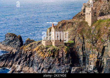 The Crowns engine houses at Botallack Mine on the north coast of Cornwall, part of the Tin Coast in the Cornish Mining World Heritage Site Stock Photo