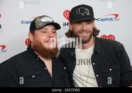 Las Vegas, NV, USA. 24th Sep, 2022. Luke Combs, Chase Rice at arrivals for 2022 iHeartRadio Music Festival - SAT, T-Mobile Arena, Las Vegas, NV September 24, 2022. Credit: JA/Everett Collection/Alamy Live News Stock Photo