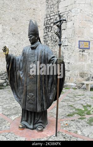 Commemorative statue of Pope John Paul ll in Cartagena erected after his 1986 visit Stock Photo