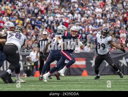 Foxborough, United States. 25th Sep, 2022. New England Patriots quarterback Mac Jones keeps the ball during a game against the Baltimore Ravens at Gillette Stadium in Foxborough, Massachusetts on Sunday, September 25, 2022. Photo by Amanda Sabga/UPI Credit: UPI/Alamy Live News Stock Photo