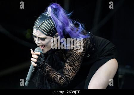 CASTLE DONINGTON: Download Festival Day 1 Featuring: Skynd Where: Castle Donington, United Kingdom When: 10 Jun 2022 Credit: Neil Lupin/WENN Stock Photo