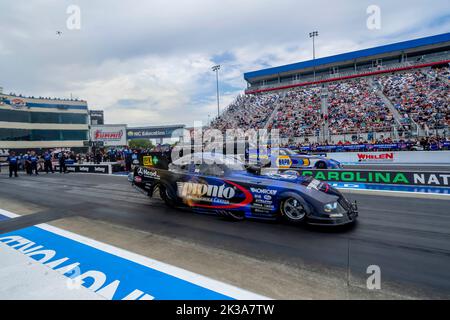 Concord, NC, USA. 25th Sep, 2022. BLAKE ALEXANDER of Charlotte, NC qualifies for the Betway NHRA Carolina Nationals at the ZMax Dragway in Concord NC. (Credit Image: © Walter G. Arce Sr./ZUMA Press Wire) Credit: ZUMA Press, Inc./Alamy Live News Stock Photo