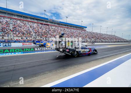 Concord, NC, USA. 25th Sep, 2022. BLAKE ALEXANDER of Charlotte, NC qualifies for the Betway NHRA Carolina Nationals at the ZMax Dragway in Concord NC. (Credit Image: © Walter G. Arce Sr./ZUMA Press Wire) Credit: ZUMA Press, Inc./Alamy Live News Stock Photo