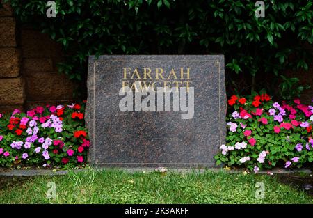 Los Angeles CA:  Farrah Fawcett Grave at Hollywood Forever Cemetery.  Credit: Ron Wolfson / MediaPunch Stock Photo