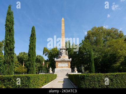 Madrid, Spain, September 2022.  the monument dedicated to the fallen of Spain in the Plaza de la Lealtad in the city center Stock Photo