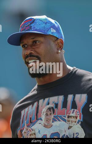 INGLEWOOD, CA - SEPTEMBER 8: Von Miller #40 of the Bills during an