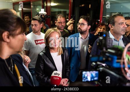 Rome, . 25th Sep, 2022. ** NO WEB AND NEWSPAPERS ONLY ITALY ** Political Elections 2022. Rome, Giorgia Meloni To vote Giorgia Meloni votes in the Vittorio Bachelet School Credit: Independent Photo Agency/Alamy Live News Stock Photo