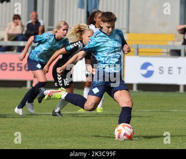 DARTFORD ENGLAND - SEPTEMBER  25 : Sarah Ewens of London City Lionesses  during Women's Championship match between London City Lionesses Women against Stock Photo