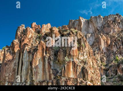 Rocks in Columnar Jointing area, Clear Creek Canyon, Utah 4 highway, near Fremont Indian State Park, Utah, USA Stock Photo