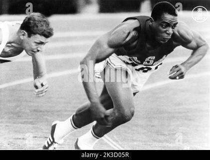 ROBERT HAYES American Winner of the Men's 100 Metre Dash in TOKYO OLYMPIAD the official documentary film of the 1964 Olympic Games (released 1965) director KON ICHIKAWA music Toshiro Mayuzumi Organizing Committee for the Games of the XVIII Olympiad / Toho Company Stock Photo