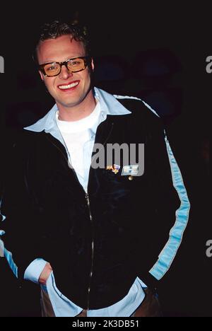 Entertainer Stefan Raab und Moderator Daniel Hartwich mit Tanzpaaren ...