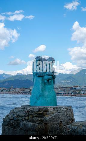 L'attesa statue in Viareggio, Italy on the Tyrrhenian Sea. Stock Photo