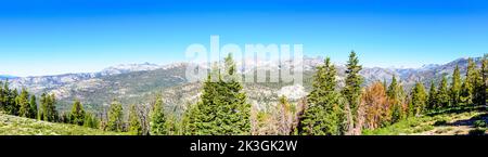 Scenic panoramic view of Ritter Range jagged peaks from Minaret Vista Point, the highest lookout point in Mammoth Lakes Stock Photo