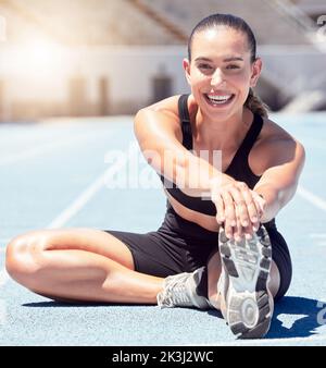 Sport concept. A strong athletic, women sprinter, wearing in the  sportswear, fitness and sport motivation Stock Photo - Alamy