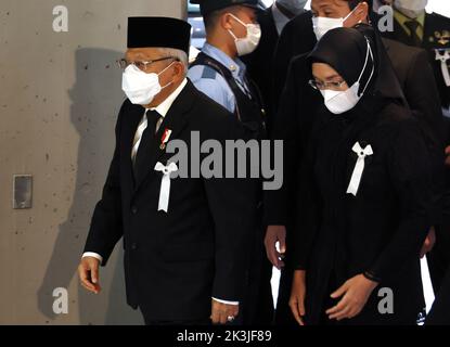Tokyo, Tokyo, Japan. 27th Sep, 2022. Indonesian Vice President Ma'ruf Amin (L) arrives at the Budokan hall to attend the state funeral of slain former Japanese Prime Minister Shinzo Abe who was shot dead during an election campaign in Tokyo on September 27, 2022. Some 4,300 attendees including foreign delegates from over 200 countries attend the funeral ceremony. (Credit Image: © POOL via ZUMA Press Wire) Stock Photo