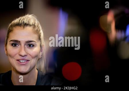 ARNHEM - Netherlands, 2022-09-27 14:08:07 ARNHEM - Handball player Estavana Polman during a press event at Papendal. The Handball ladies of TeamNL are looking ahead to the first series of matches in the Golden League. ANP ROBIN VAN LONKHUIJSEN netherlands out - belgium out Stock Photo