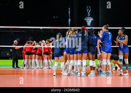 Arnhem, Netherlands, 27/09/2022, Italian team celebrates after winning a volleyball game between Belgian national women's team the Yellow Tigers and Italy, Tuesday 27 September 2022 in Arnhem during the pool stage (game 3 of 5) of the world championships volleyball for women. The tournament takes place form September 23 until October 15, 2022. BELGA PHOTO LUC CLAESSEN Stock Photo