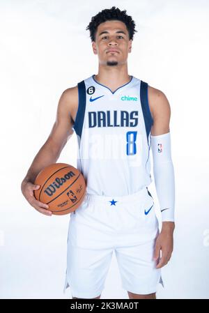 Dallas, TX, USA. 26th Sep, 2022. Dallas Mavericks guard Josh Green #8 poses during the Dallas Mavericks Media Day held at the American Airlines Center in Dallas, TX. Credit: csm/Alamy Live News Stock Photo