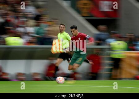 Lisbon, Portugal. 27th Sep, 2022. Cristiano Ronaldo (R) of Portugal competes during the League A Group 2 match against Spain at the 2022 UEFA Nations League in Lisbon, Portugal, Sept. 27, 2022. Credit: Pedro Fiuza/Xinhua/Alamy Live News Stock Photo